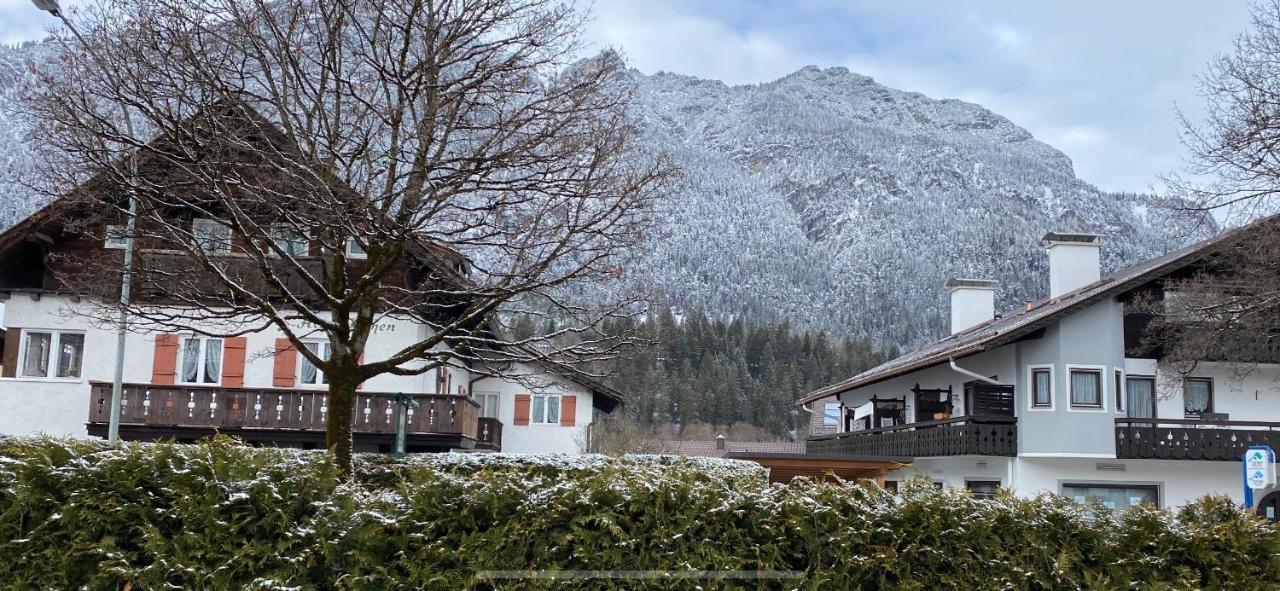 Ferienhaus Butterfly 2 Garmisch-Partenkirchen Bagian luar foto
